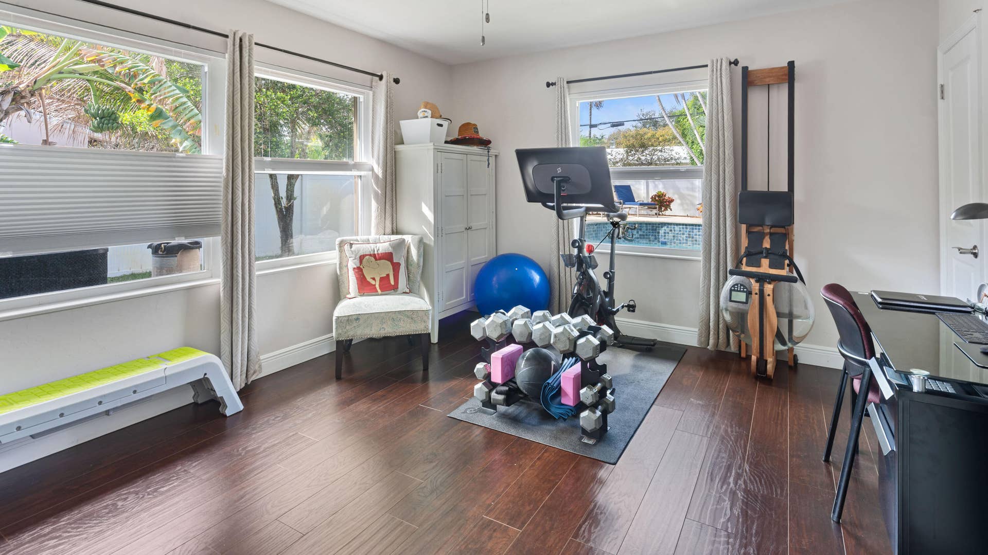 2549 NE 27th Avenue, Fort Lauderdale, FL 33305