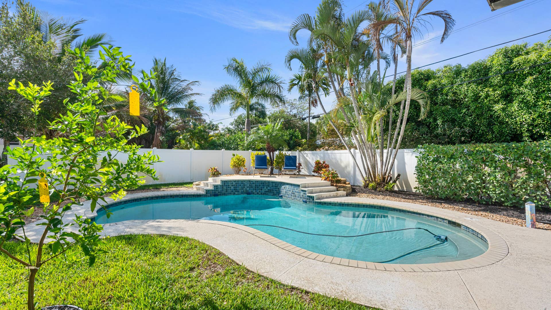 2549 NE 27th Avenue, Fort Lauderdale, FL 33305