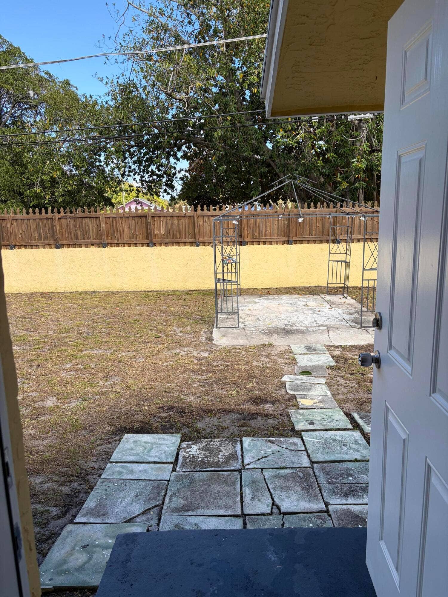 420 NW 7th Terrace, Pompano Beach, FL 33060 420 NW 7th Terrace, Pompano Beach, FL 33060