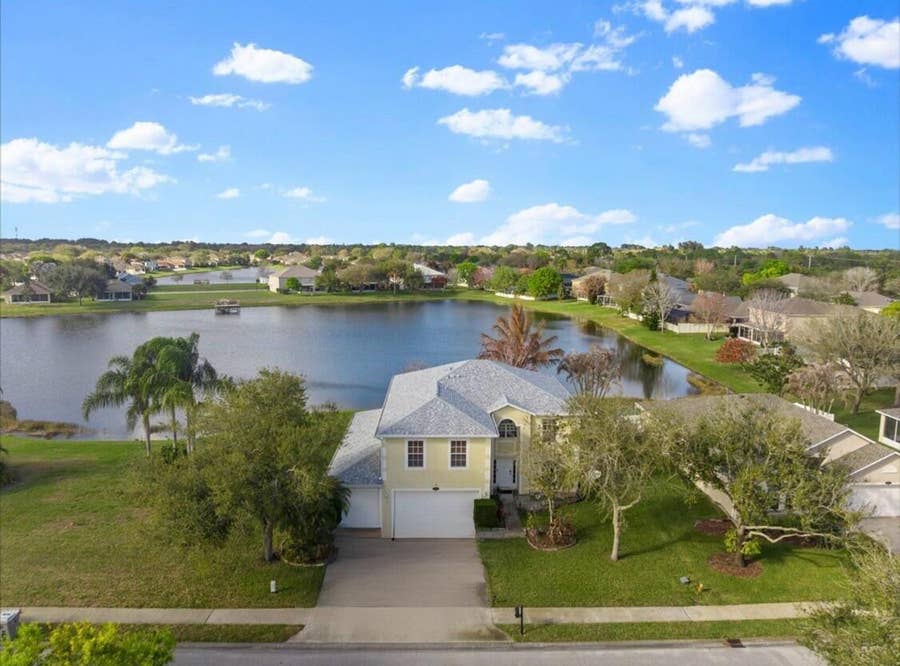 Property photo for 6052 Ridge Lake Circle, Vero Beach, FL