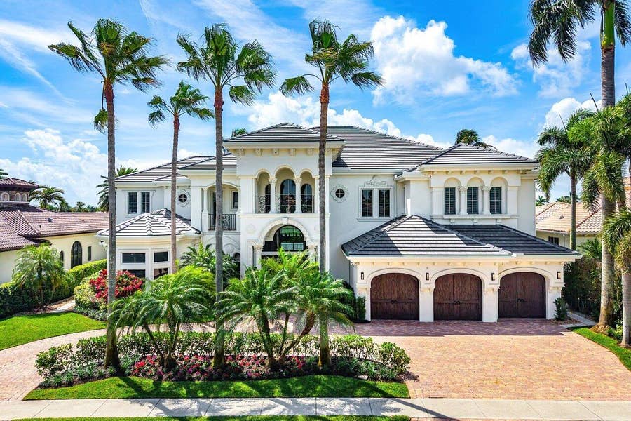 Property photo for 686 Hermitage Circle, Palm Beach Gardens, FL