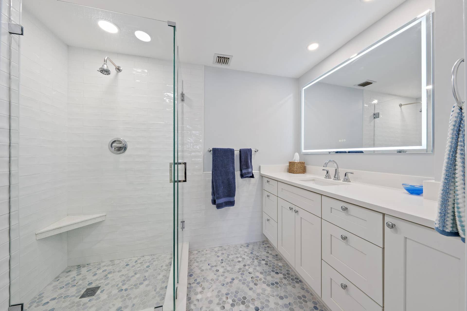 70 Celestial Way, #110, Juno Beach, FL 33408 Guest Bath