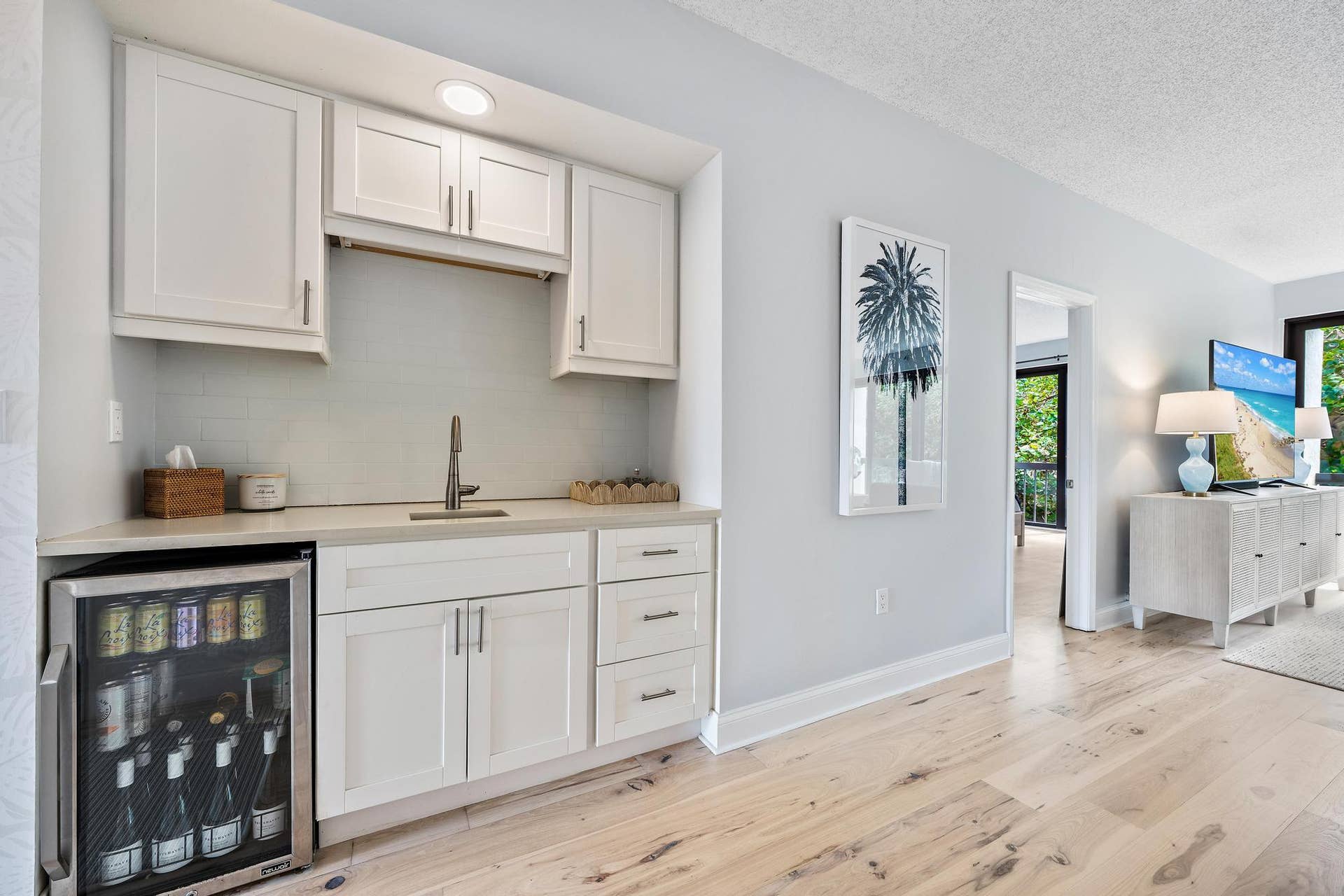 70 Celestial Way, #110, Juno Beach, FL 33408 Wet bar