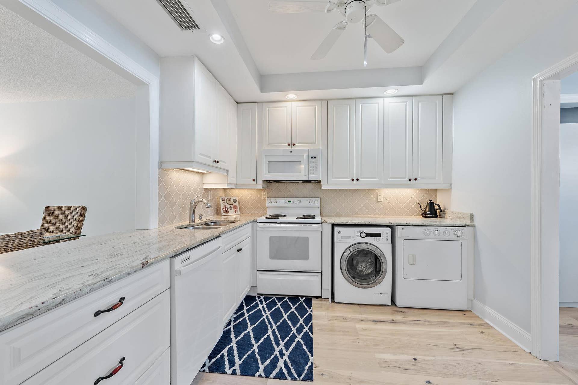 70 Celestial Way, #110, Juno Beach, FL 33408 Kitchen
