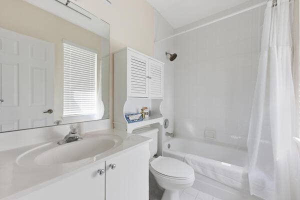 824 SE 4th Court, Deerfield Beach, FL 33441 041_YqSU - Copy