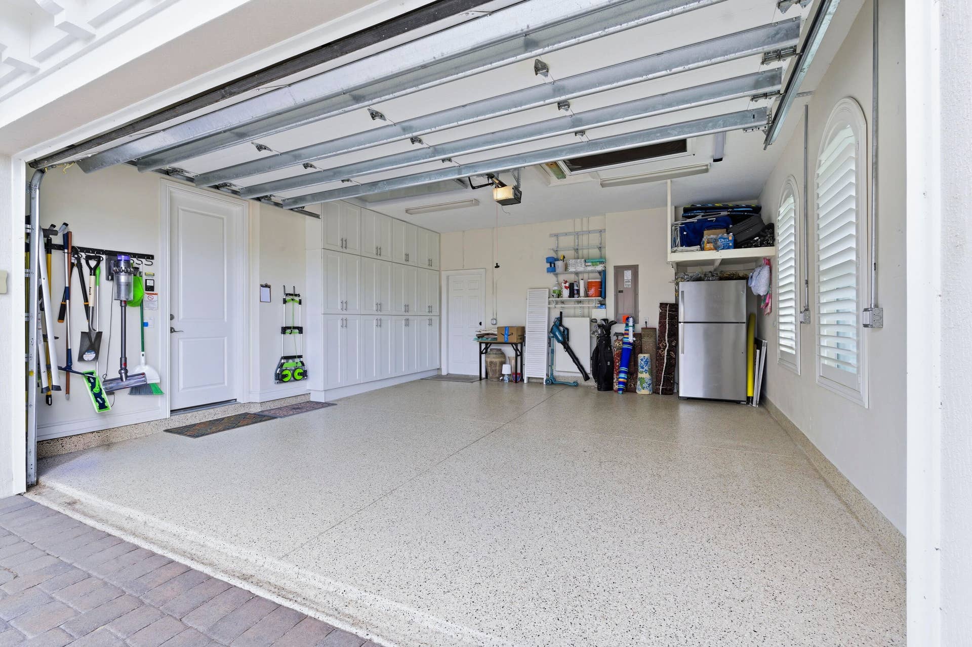 260 Carina Drive, Jupiter, FL 33478 Garage 2car with custom cabinetry