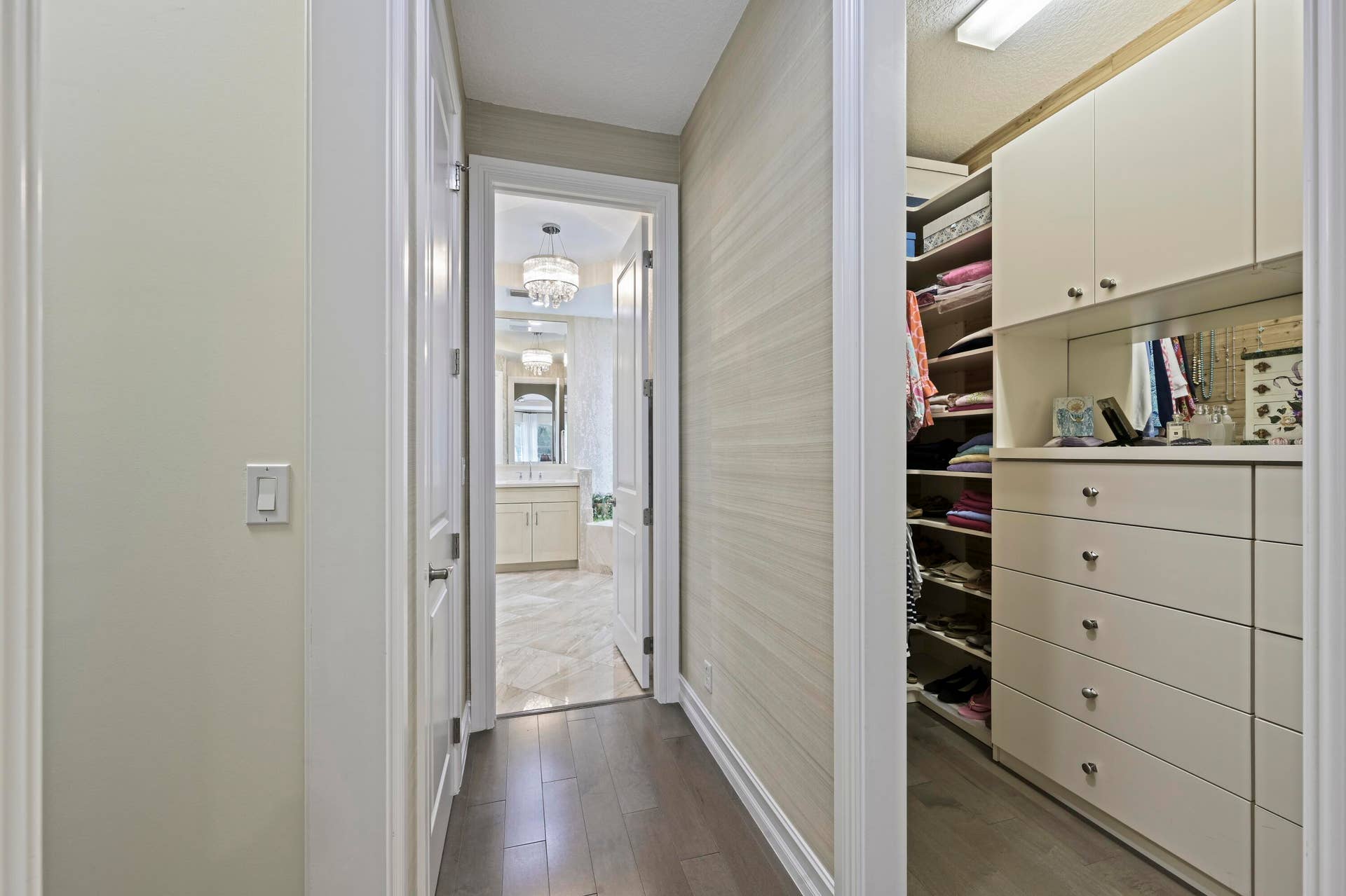 260 Carina Drive, Jupiter, FL 33478 DSC7186-036-047-4200x2800