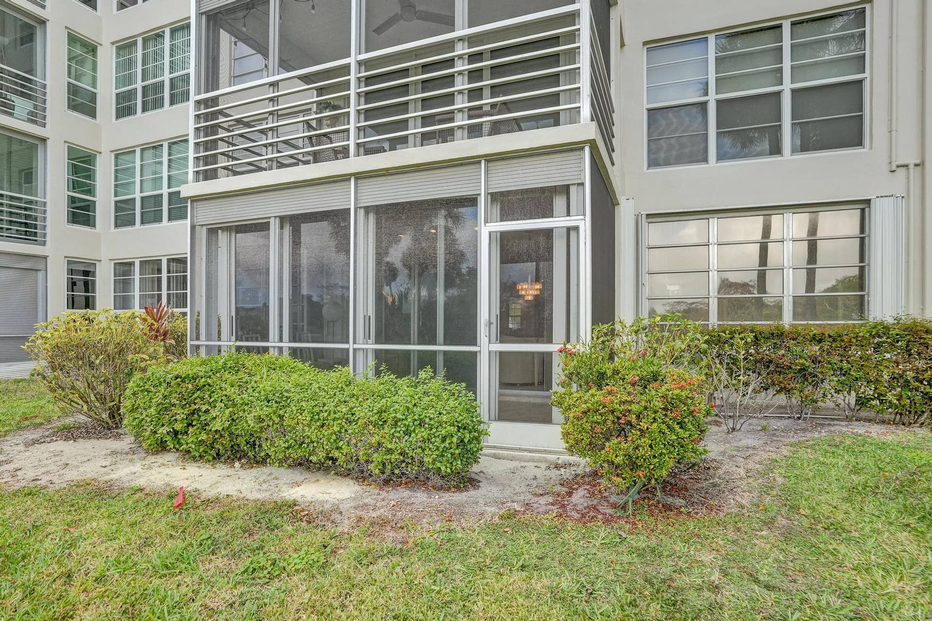 806 Cypress Boulevard, #104, Pompano Beach, FL 33069 DSC01898
