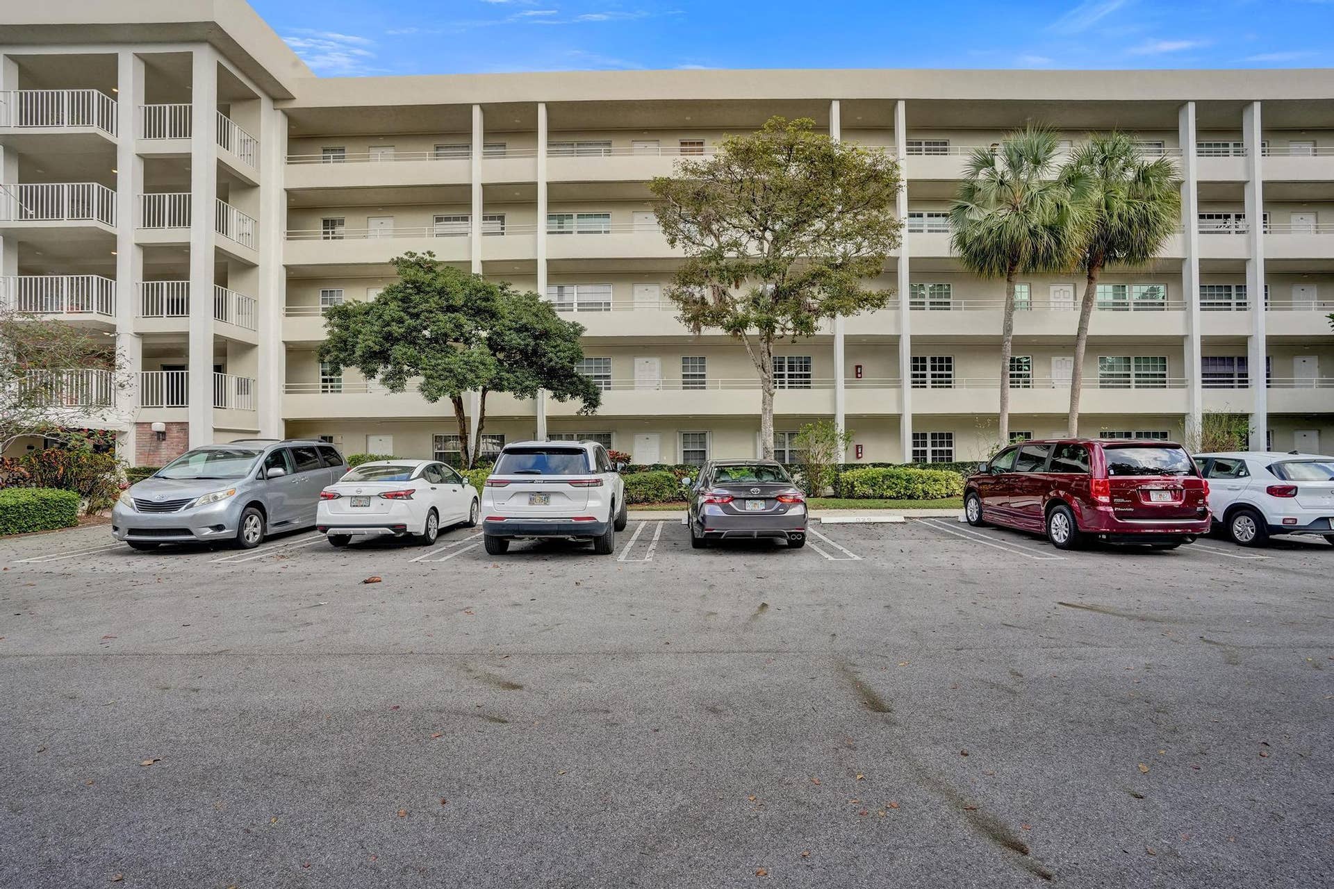 806 Cypress Boulevard, #104, Pompano Beach, FL 33069 DSC01628
