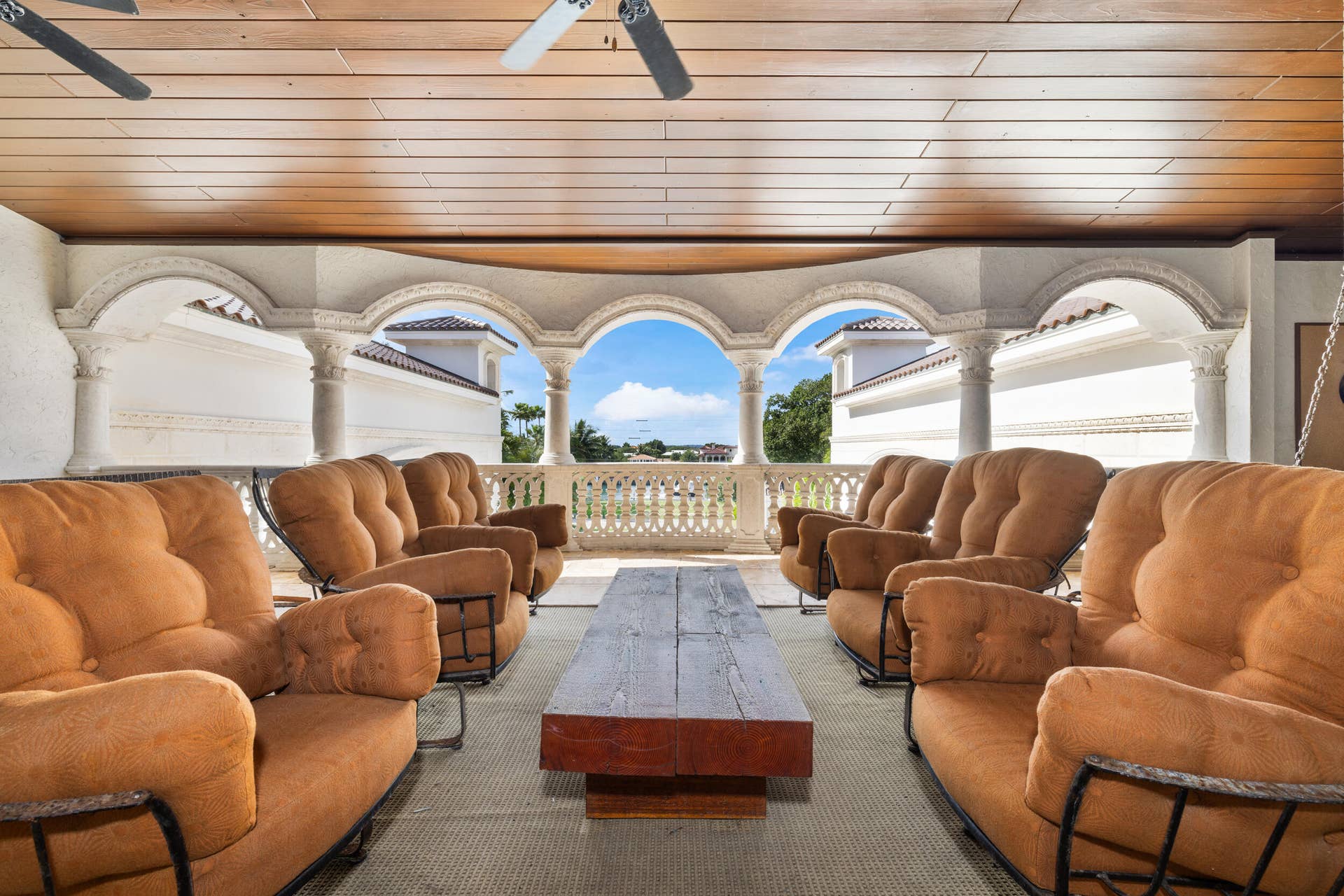 1075 Hillsboro Mile, Hillsboro Beach, FL 33062 Loggia