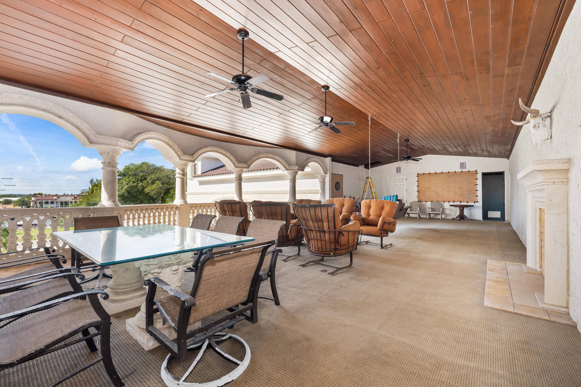 1075 Hillsboro Mile, Hillsboro Beach, FL 33062 Loggia