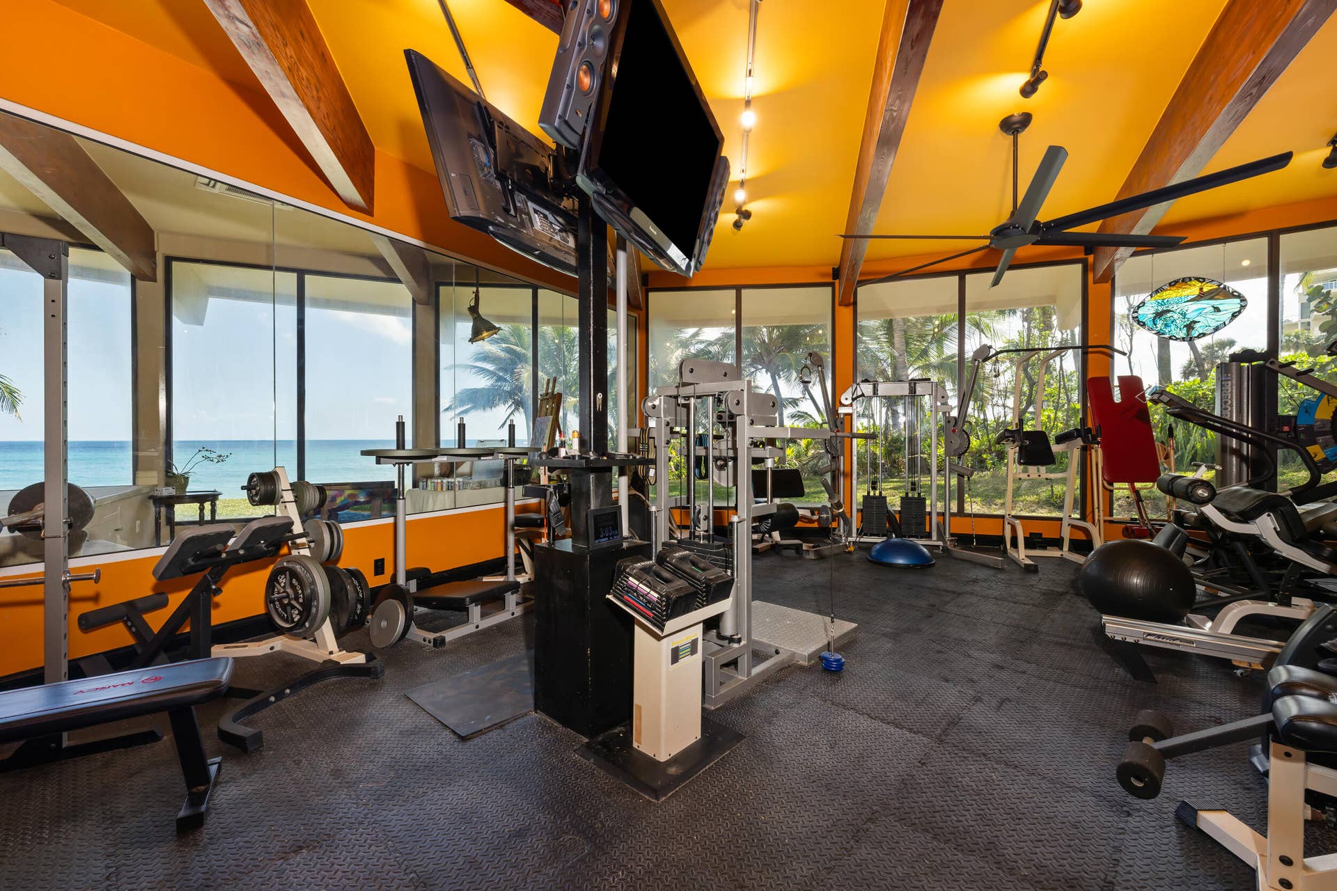 1075 Hillsboro Mile, Hillsboro Beach, FL 33062 Gym