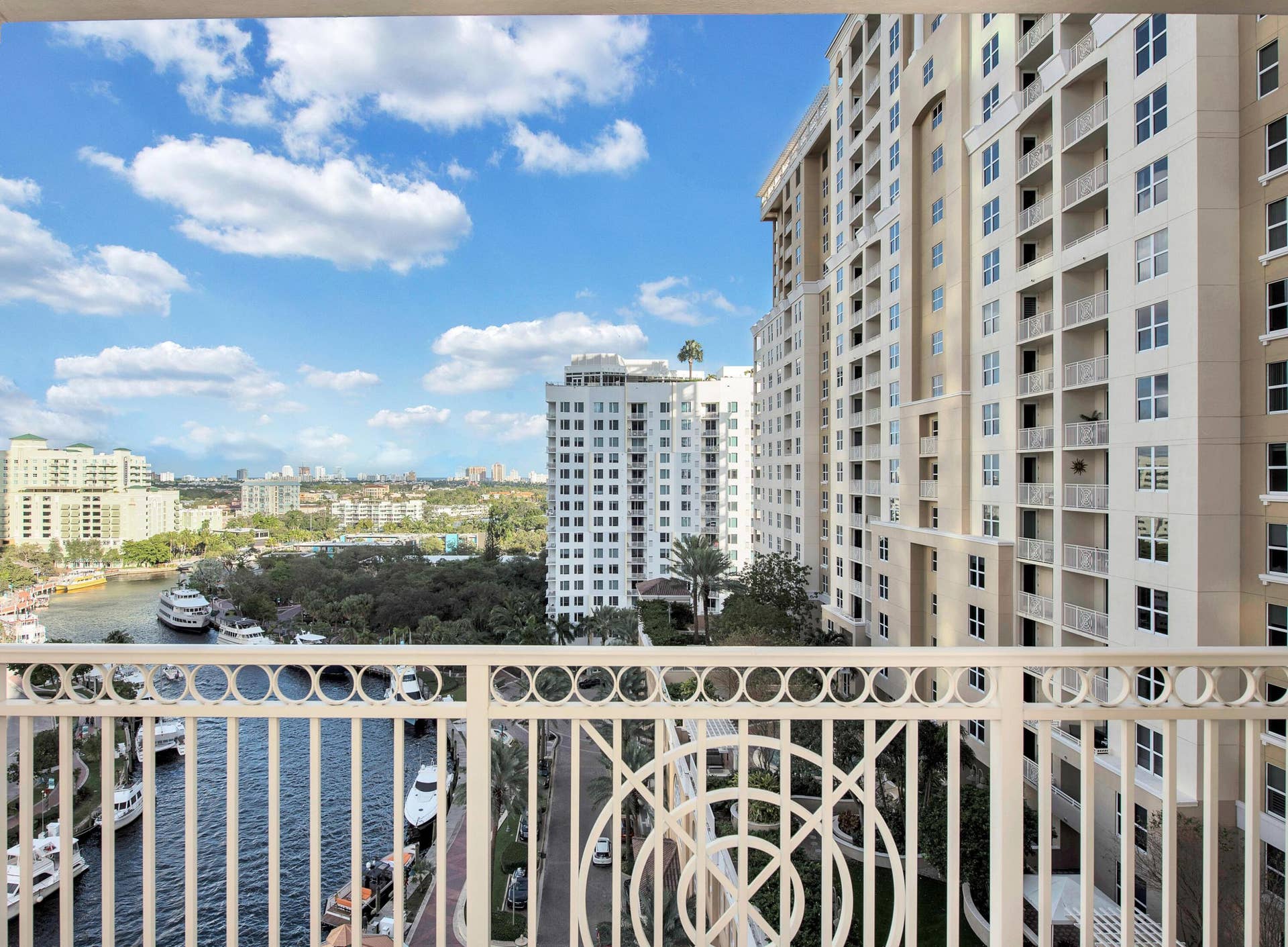 511 SE 5 Avenue, #1217, Fort Lauderdale, FL 33301 Balcony View