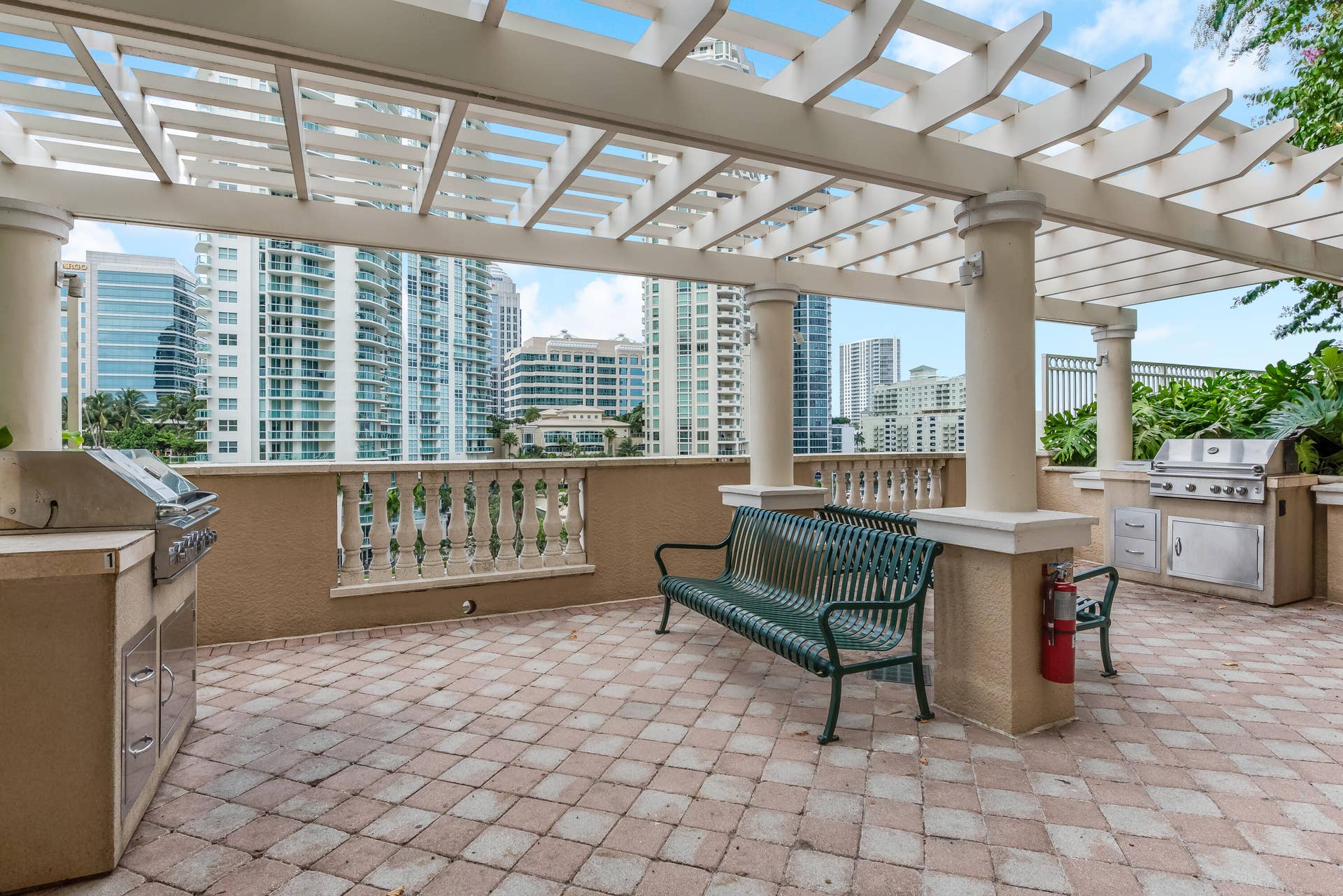 511 SE 5 Avenue, #1217, Fort Lauderdale, FL 33301 6th Floor BBQ