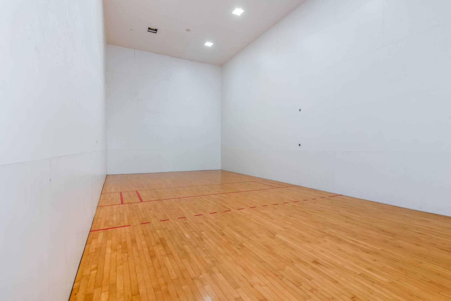 511 SE 5 Avenue, #1217, Fort Lauderdale, FL 33301 Lobby Level Racquetball Court