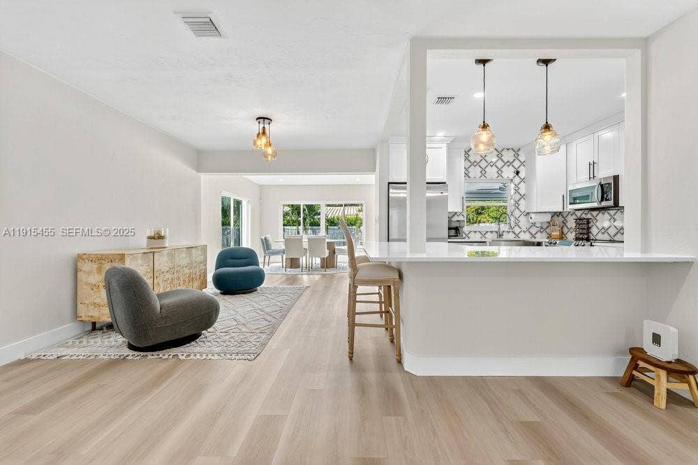 801 NE 19th Terrace, Fort Lauderdale, FL 33304 GetMedia (11)
