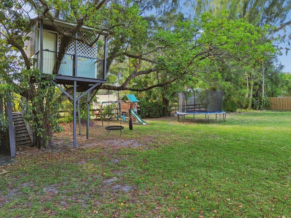 5521 SW 109th Avenue, Davie, FL 33328