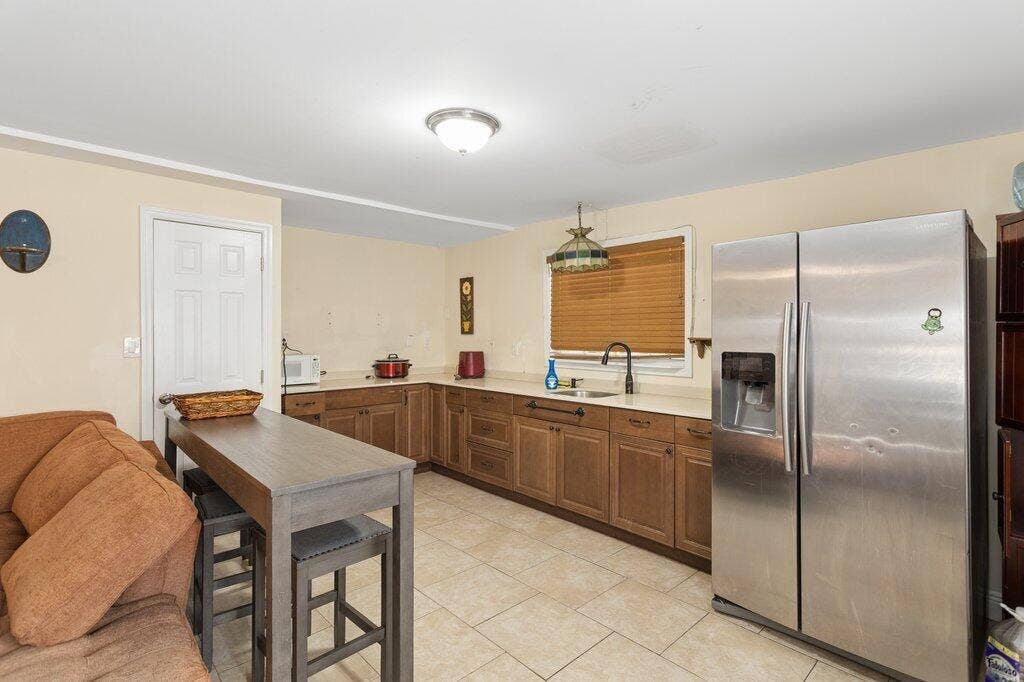 5521 SW 109th Avenue, Davie, FL 33328