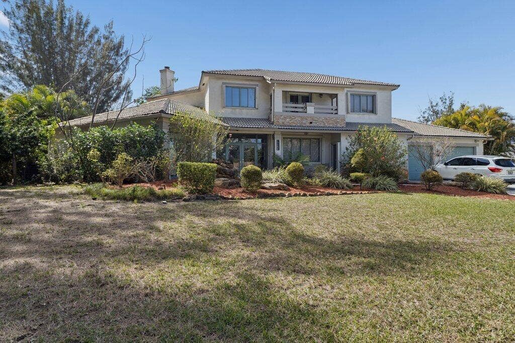 5521 SW 109th Avenue, Davie, FL 33328