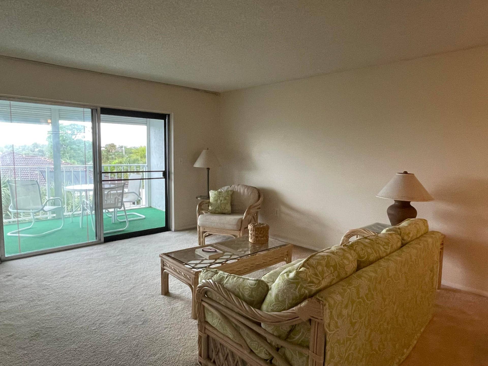 4629 Poinciana Street, #Apt 409, Lauderdale By The Sea, FL 33308 4629 Poinciana Street, #Apt 409, Lauderdale By The Sea, FL 33308