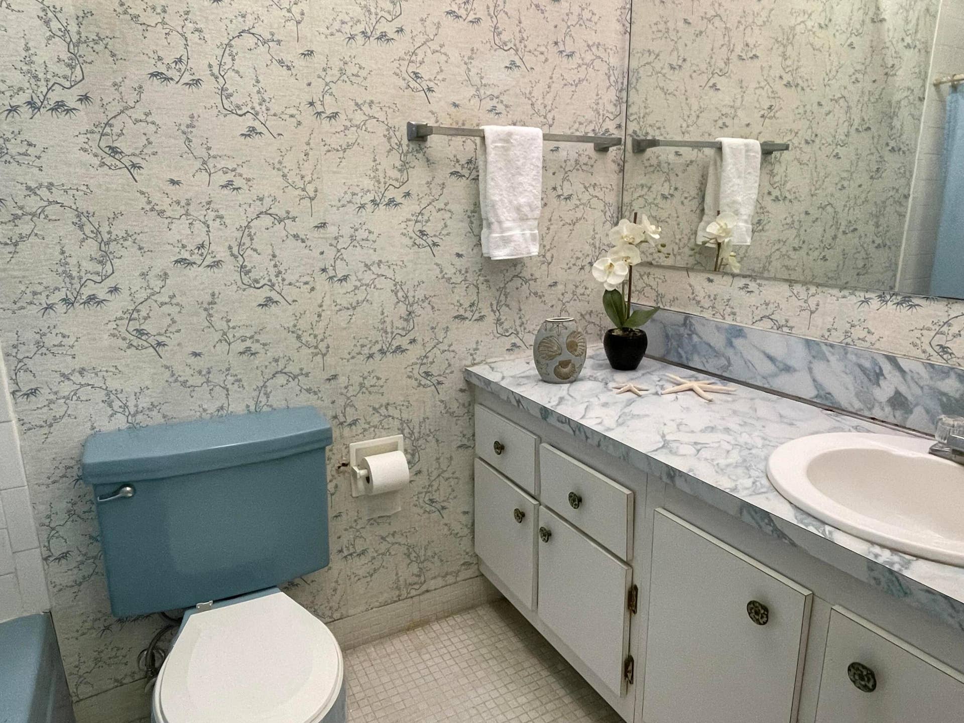 4629 Poinciana Street, #Apt 409, Lauderdale By The Sea, FL 33308 4629 Poinciana Street, #Apt 409, Lauderdale By The Sea, FL 33308