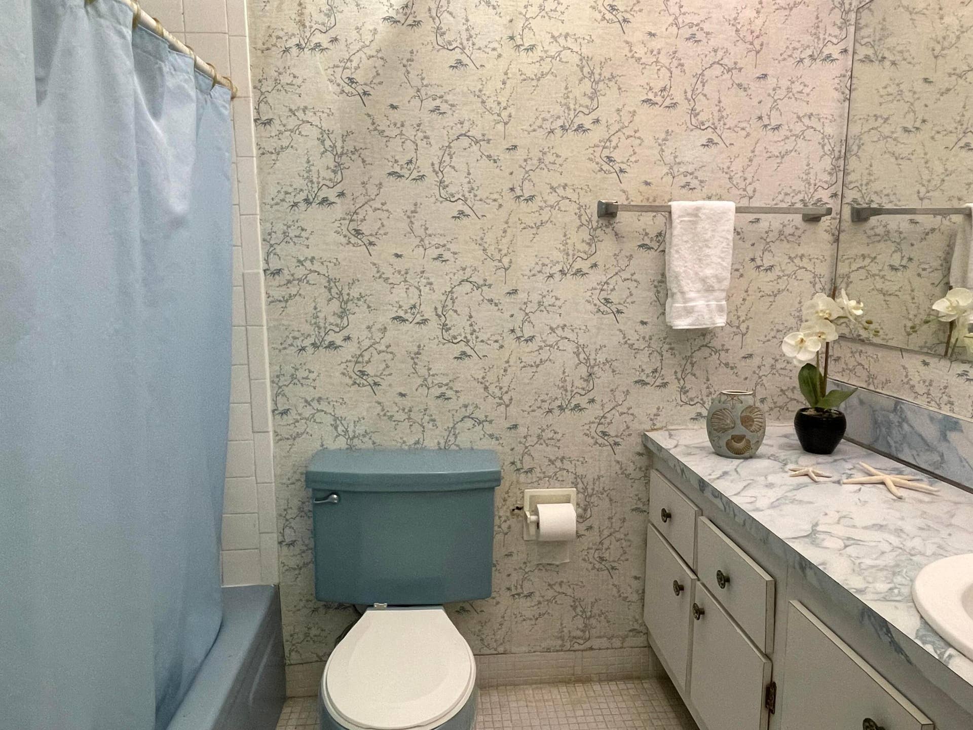 4629 Poinciana Street, #Apt 409, Lauderdale By The Sea, FL 33308 4629 Poinciana Street, #Apt 409, Lauderdale By The Sea, FL 33308
