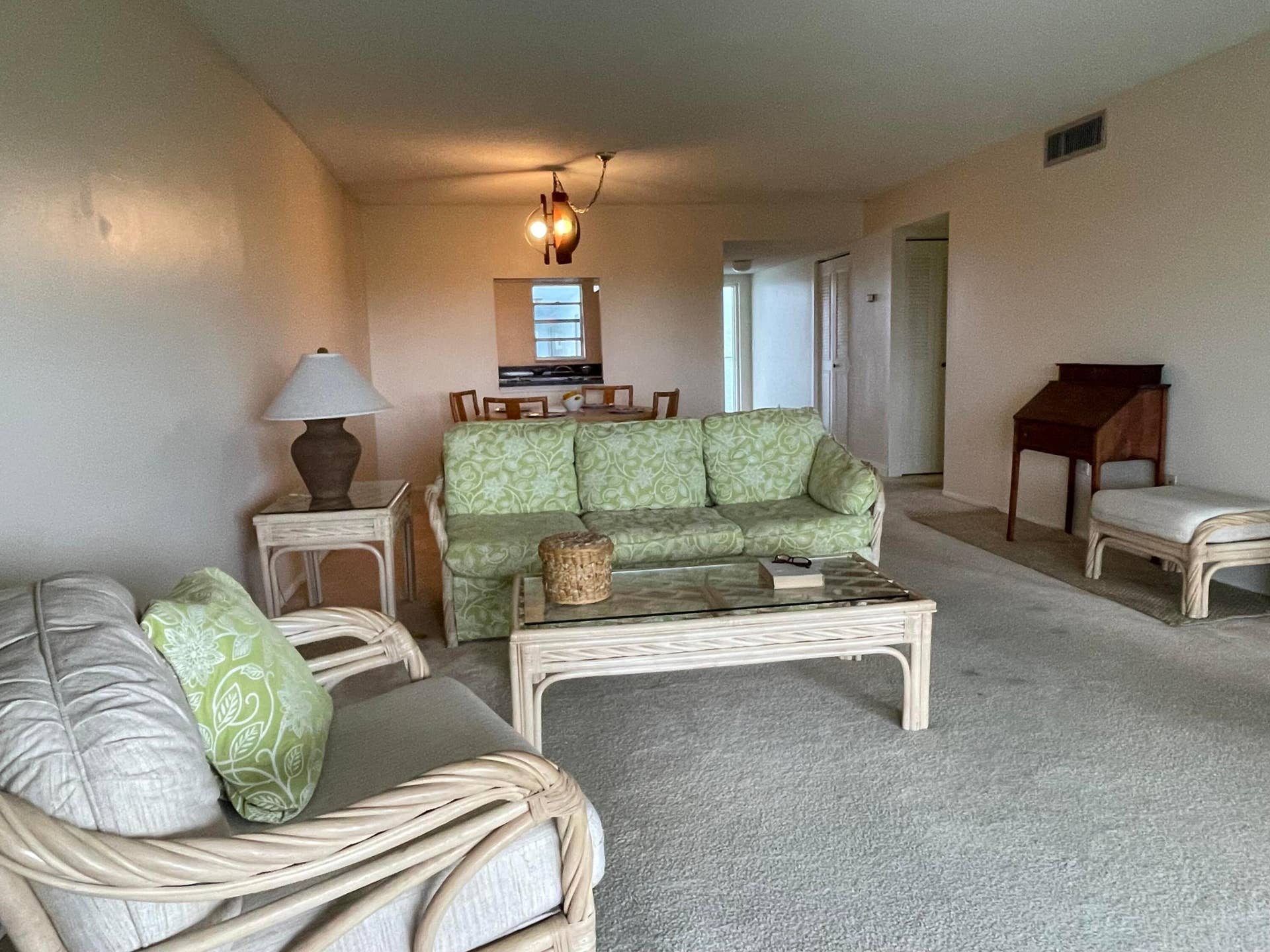 4629 Poinciana Street, #Apt 409, Lauderdale By The Sea, FL 33308 4629 Poinciana Street, #Apt 409, Lauderdale By The Sea, FL 33308