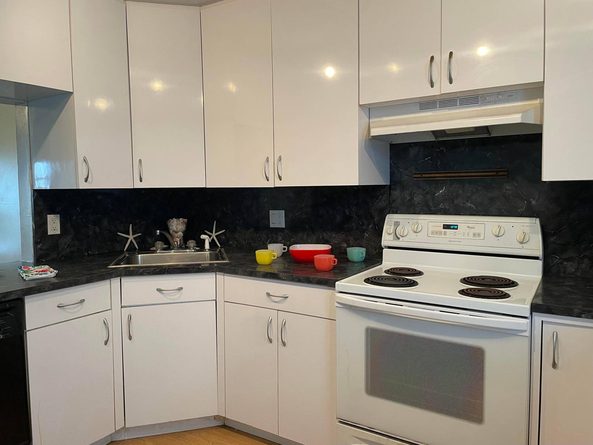 4629 Poinciana Street, #Apt 409, Lauderdale By The Sea, FL 33308 4629 Poinciana Street, #Apt 409, Lauderdale By The Sea, FL 33308