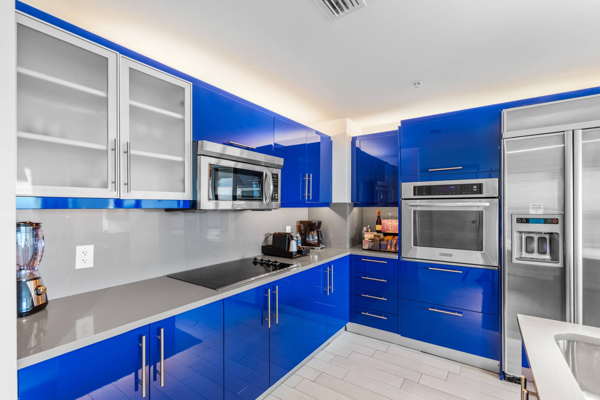 3101 Bayshore Drive, #2105, Fort Lauderdale, FL 33304 DSC06808