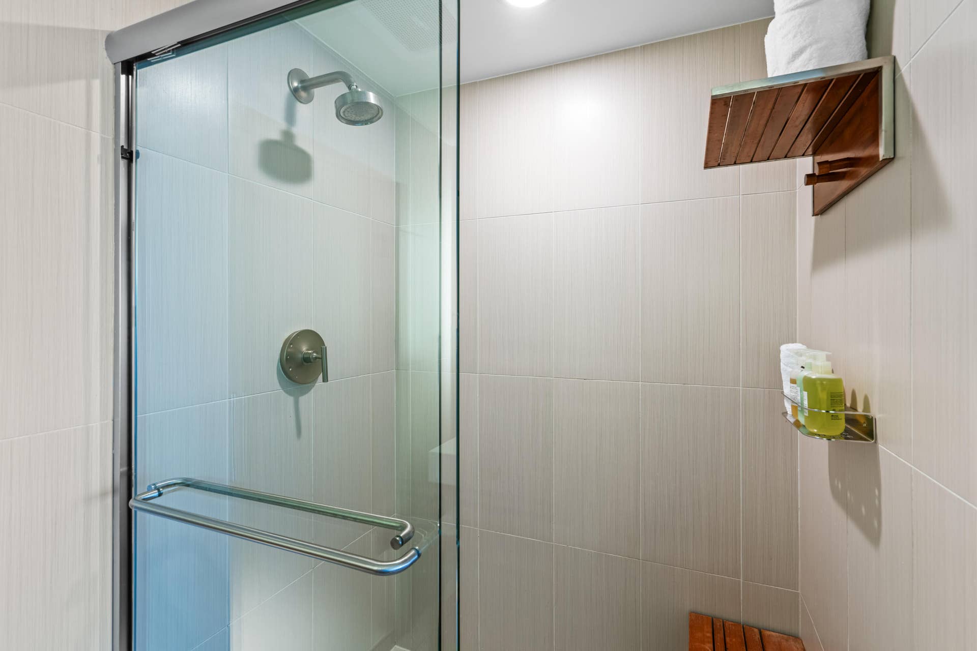 3101 Bayshore Drive, #2105, Fort Lauderdale, FL 33304 DSC06906