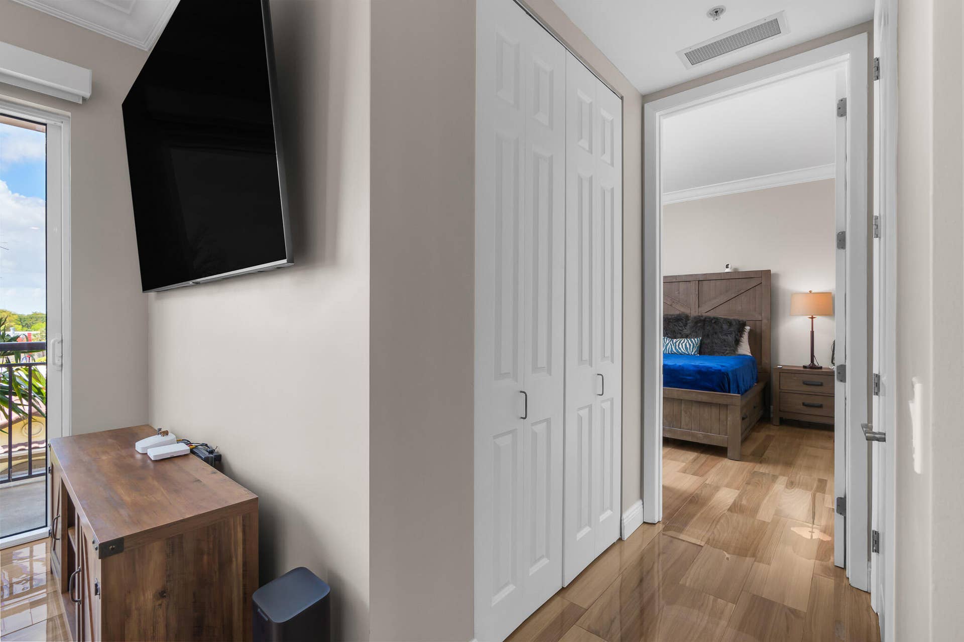2633 NE 14th Avenue, #308, Wilton Manors, FL 33334 DSC00333
