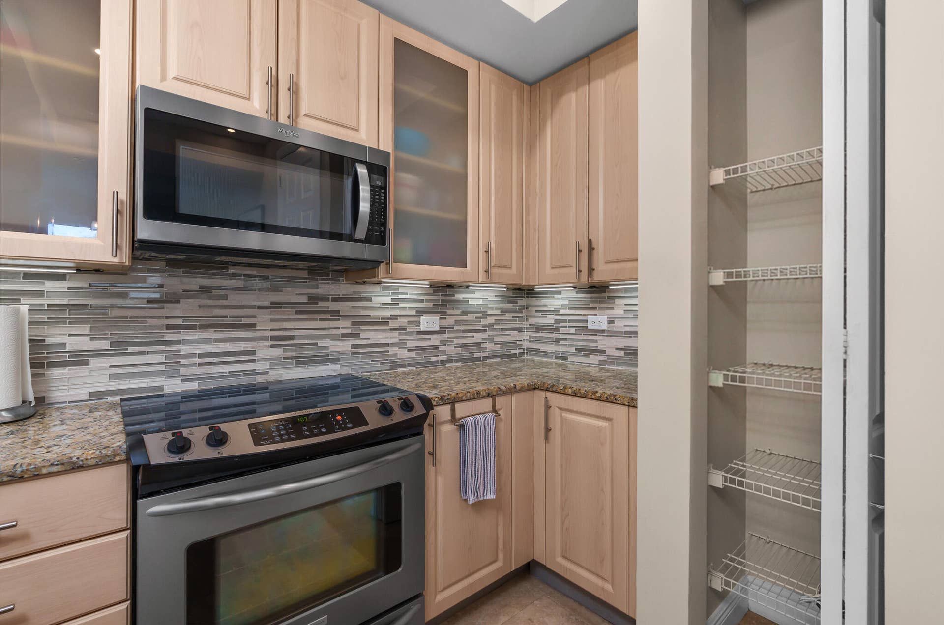 2633 NE 14th Avenue, #308, Wilton Manors, FL 33334 DSC00450-Edit