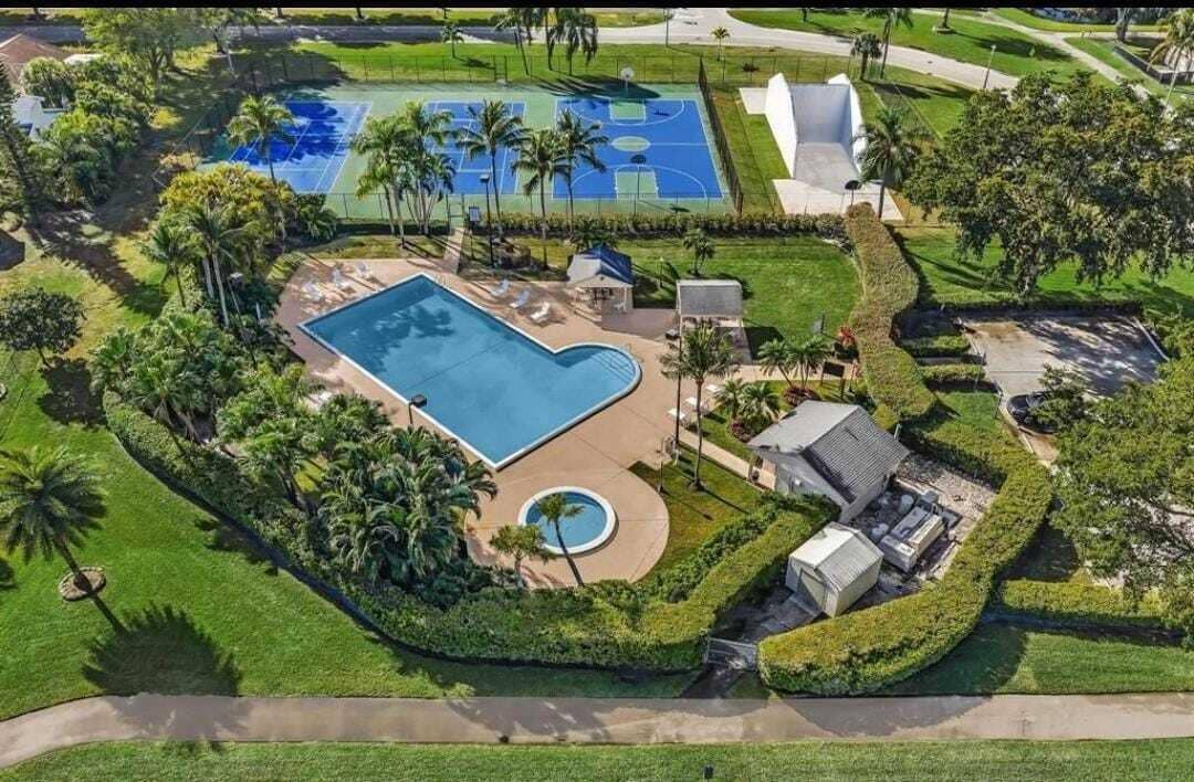8097 Cedar Hollow Lane, Boca Raton, FL 33433 8097 Cedar Hollow Lane, Boca Raton, FL 33433