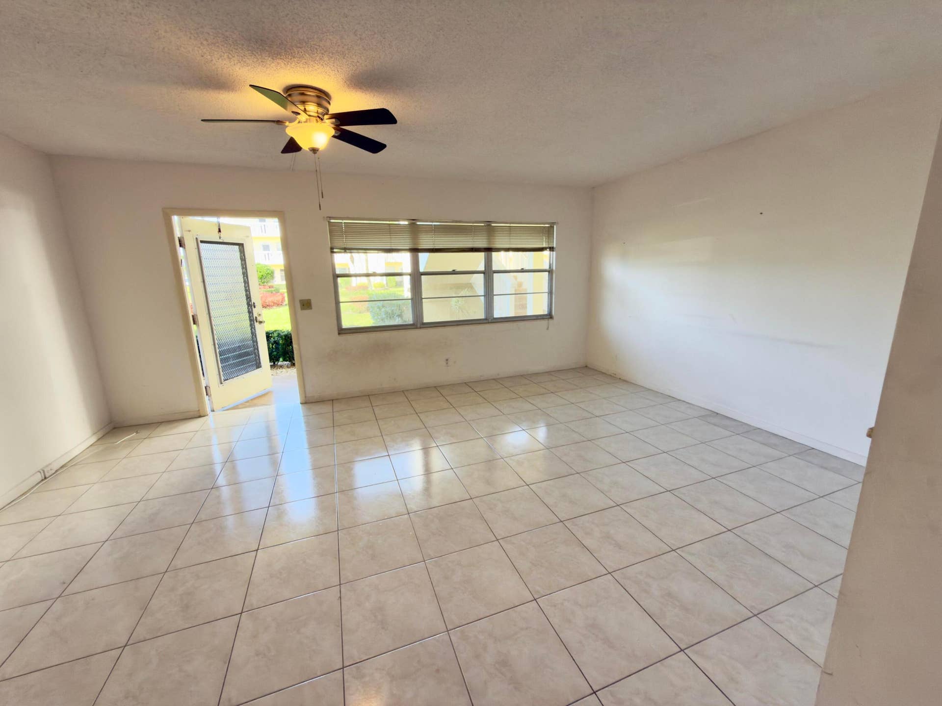 13 Dorset A, Boca Raton, FL 33434 13 Dorset A, Boca Raton, FL 33434