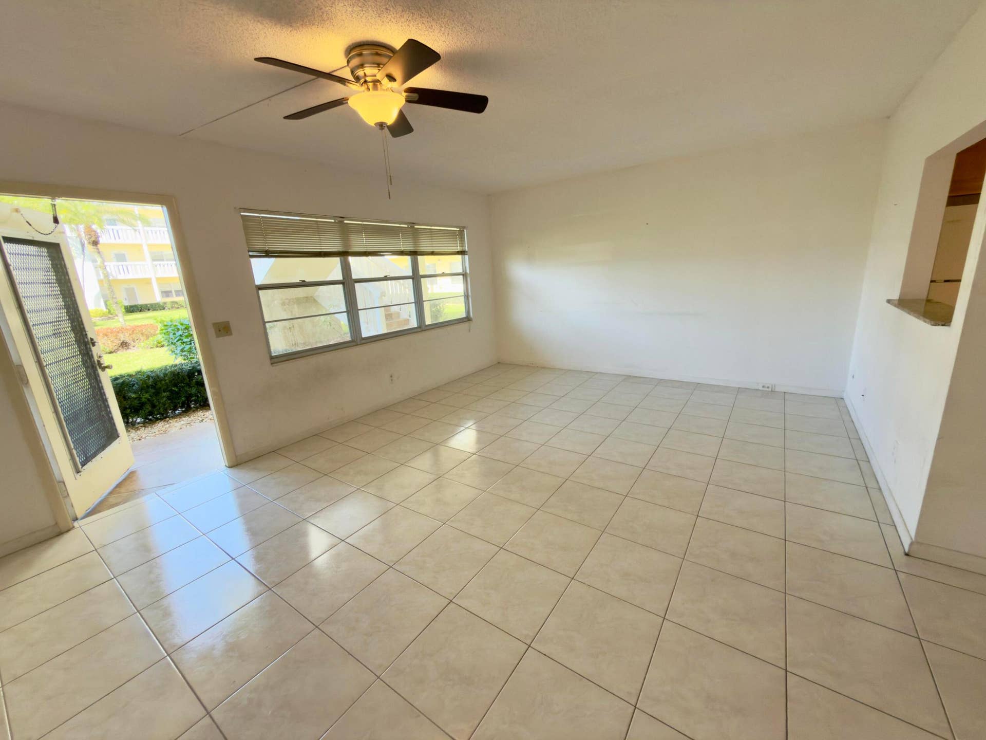 13 Dorset A, Boca Raton, FL 33434 13 Dorset A, Boca Raton, FL 33434