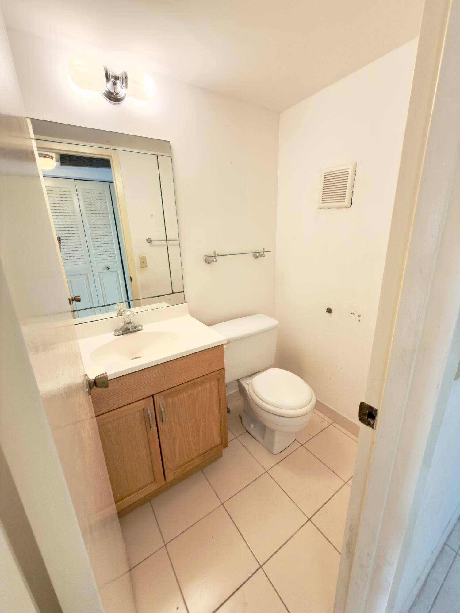 13 Dorset A, Boca Raton, FL 33434 13 Dorset A, Boca Raton, FL 33434
