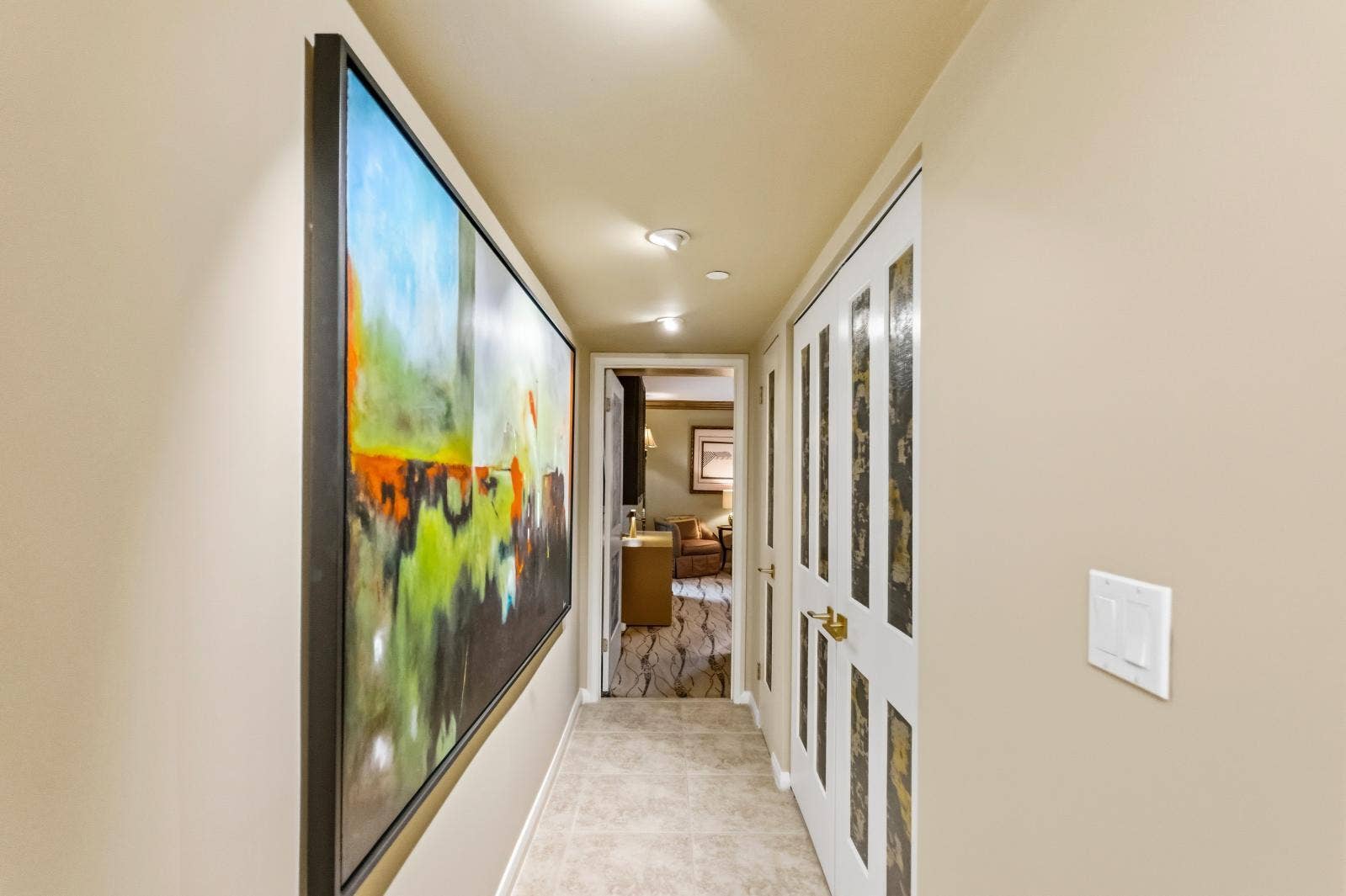115 Lakeshore Drive, #749, North Palm Beach, FL 33408 Interior Hallway to Primary Bedroom