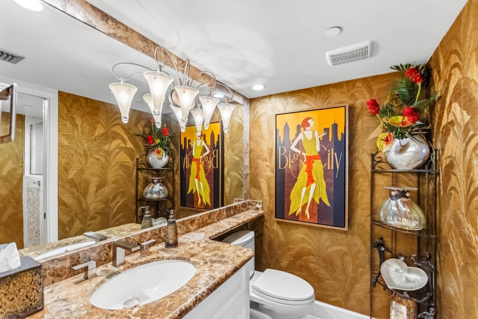 115 Lakeshore Drive, #749, North Palm Beach, FL 33408 Guest Bathroom