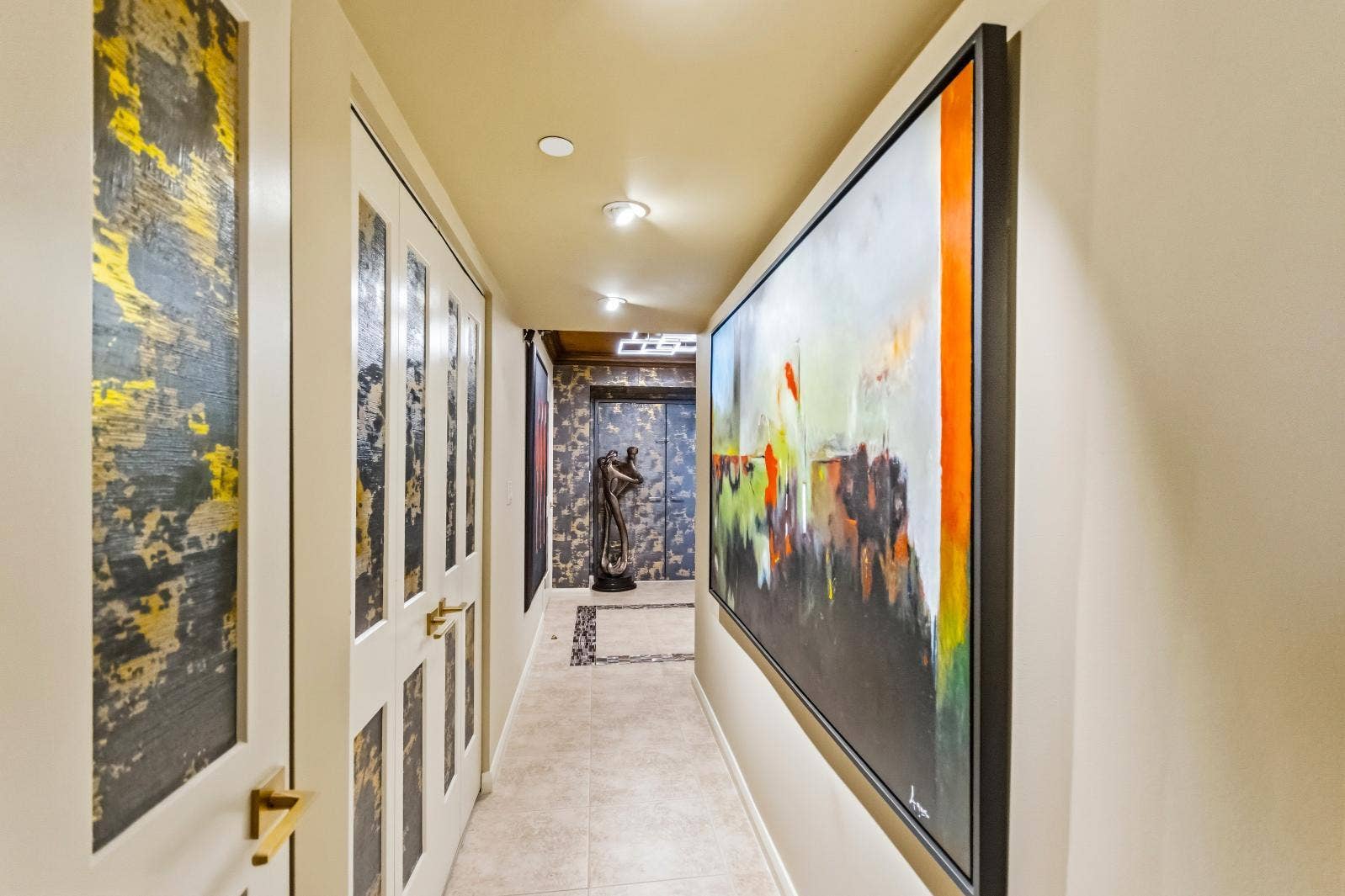 115 Lakeshore Drive, #749, North Palm Beach, FL 33408 Interior Hallway to Foyer