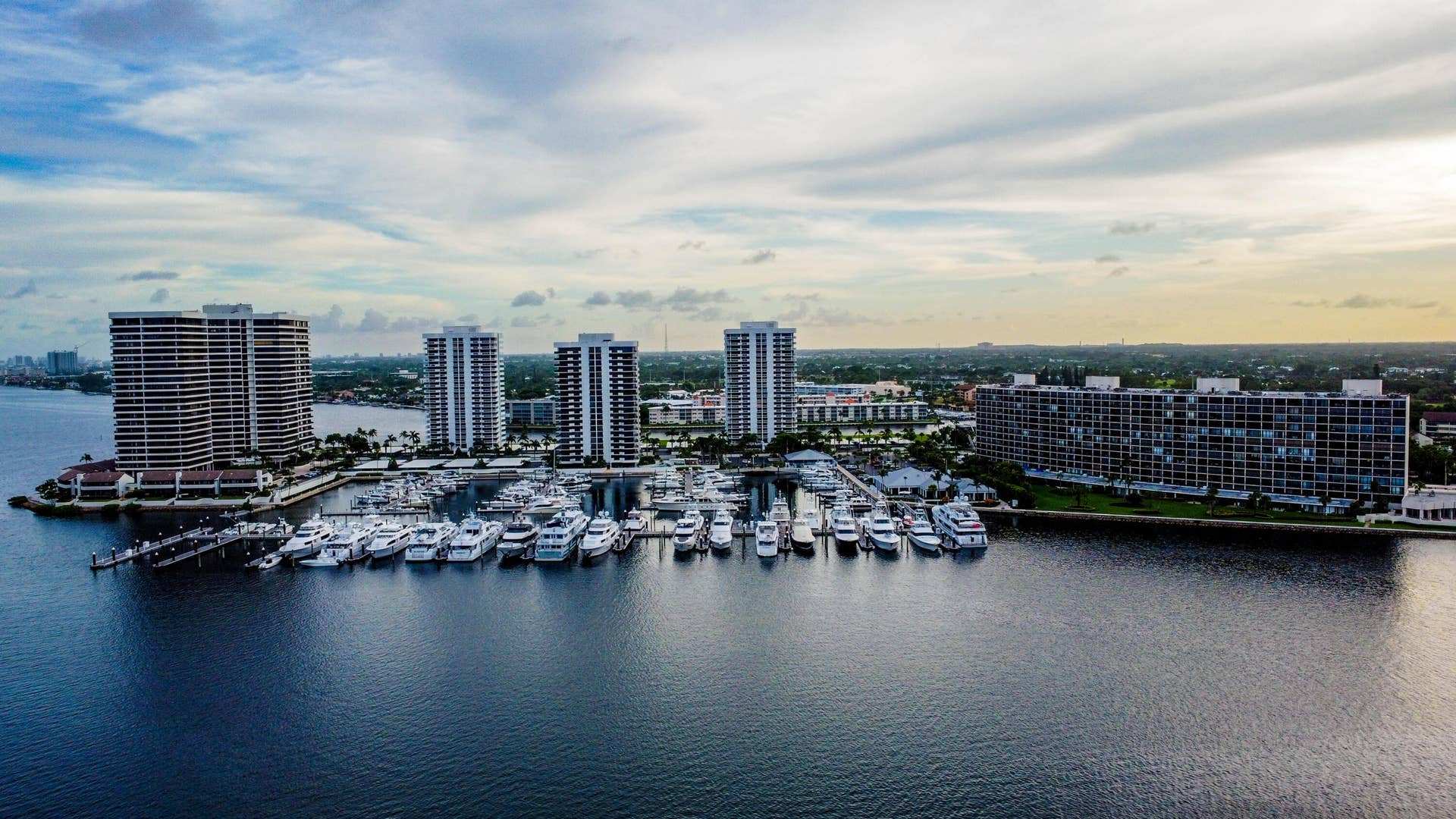 115 Lakeshore Drive, #749, North Palm Beach, FL 33408 Old Port Cove Marina