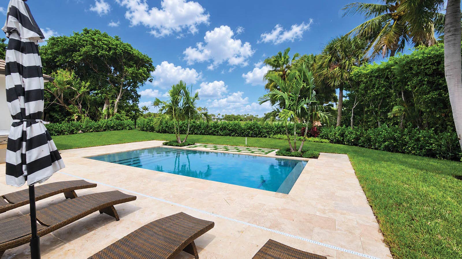 677 Village Road, North Palm Beach, FL 33408 677 Village Road - Lost Tree Village -NE