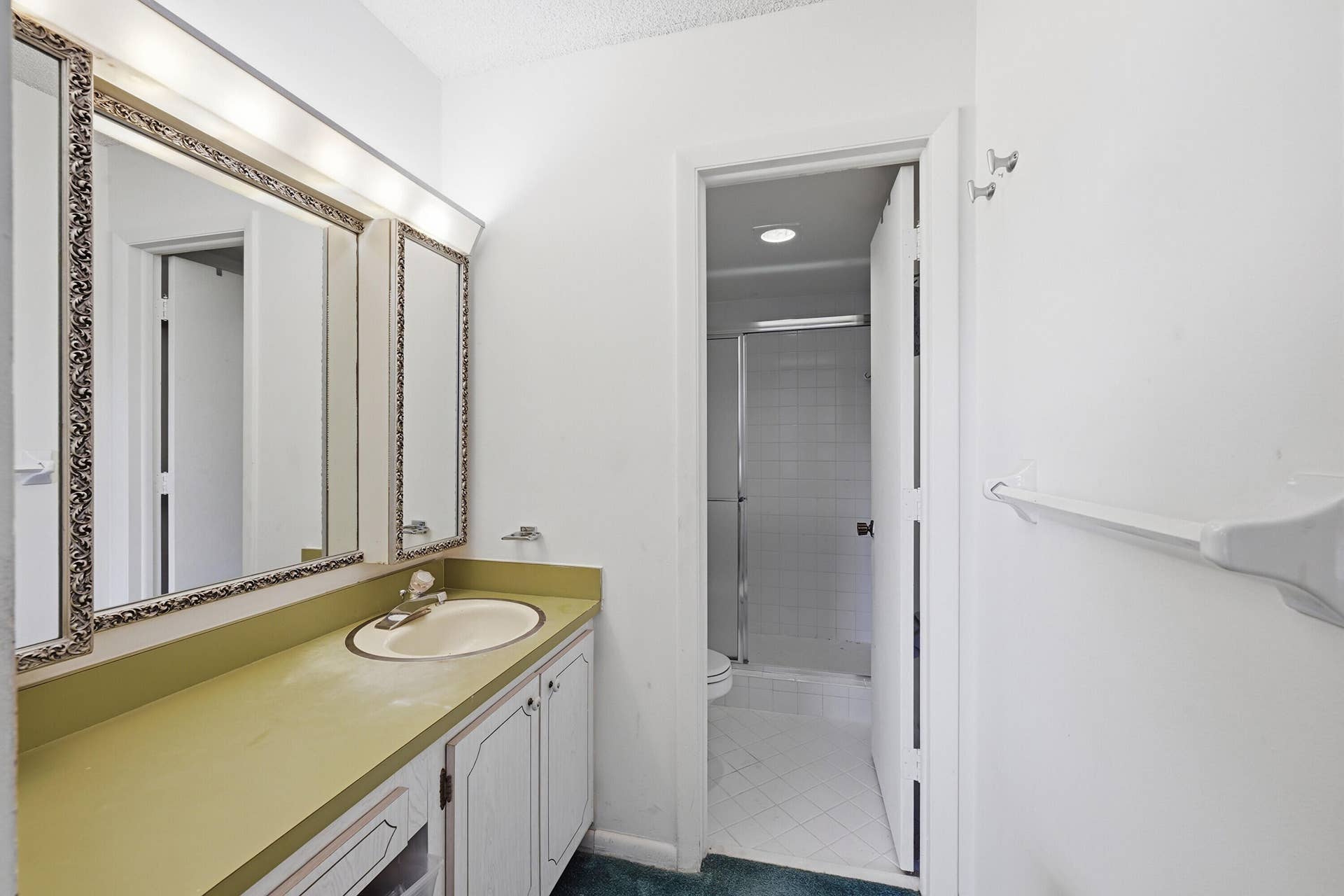 630 TENNIS CLUB Drive, #204, Fort Lauderdale, FL 33311 16_01_dsc_7256