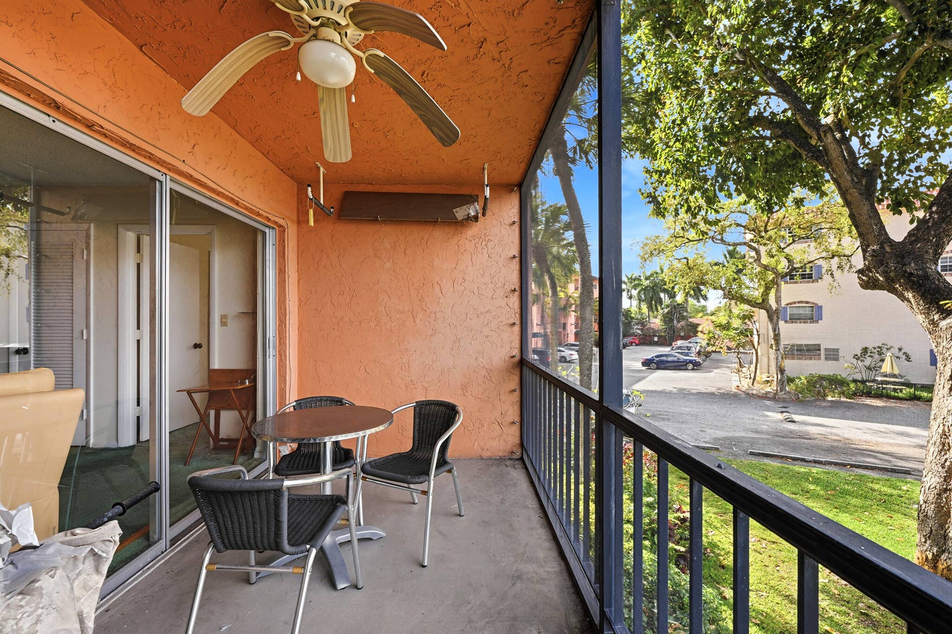 630 TENNIS CLUB Drive, #204, Fort Lauderdale, FL 33311 22_dsc_7208