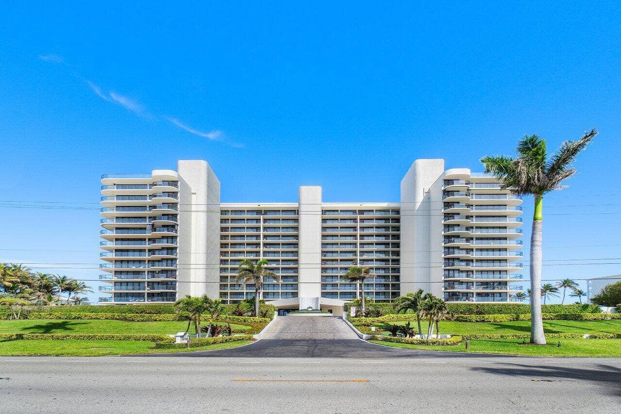 001-2727SouthOceanBoulevard-1405-Highlan
