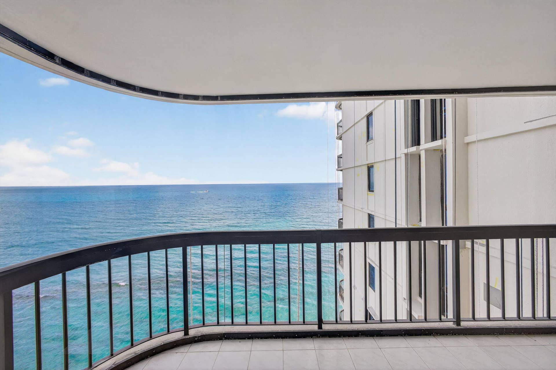5380 N Ocean Drive, #12e, Singer Island, FL 33404 28-web-or-mls-5D1A7068