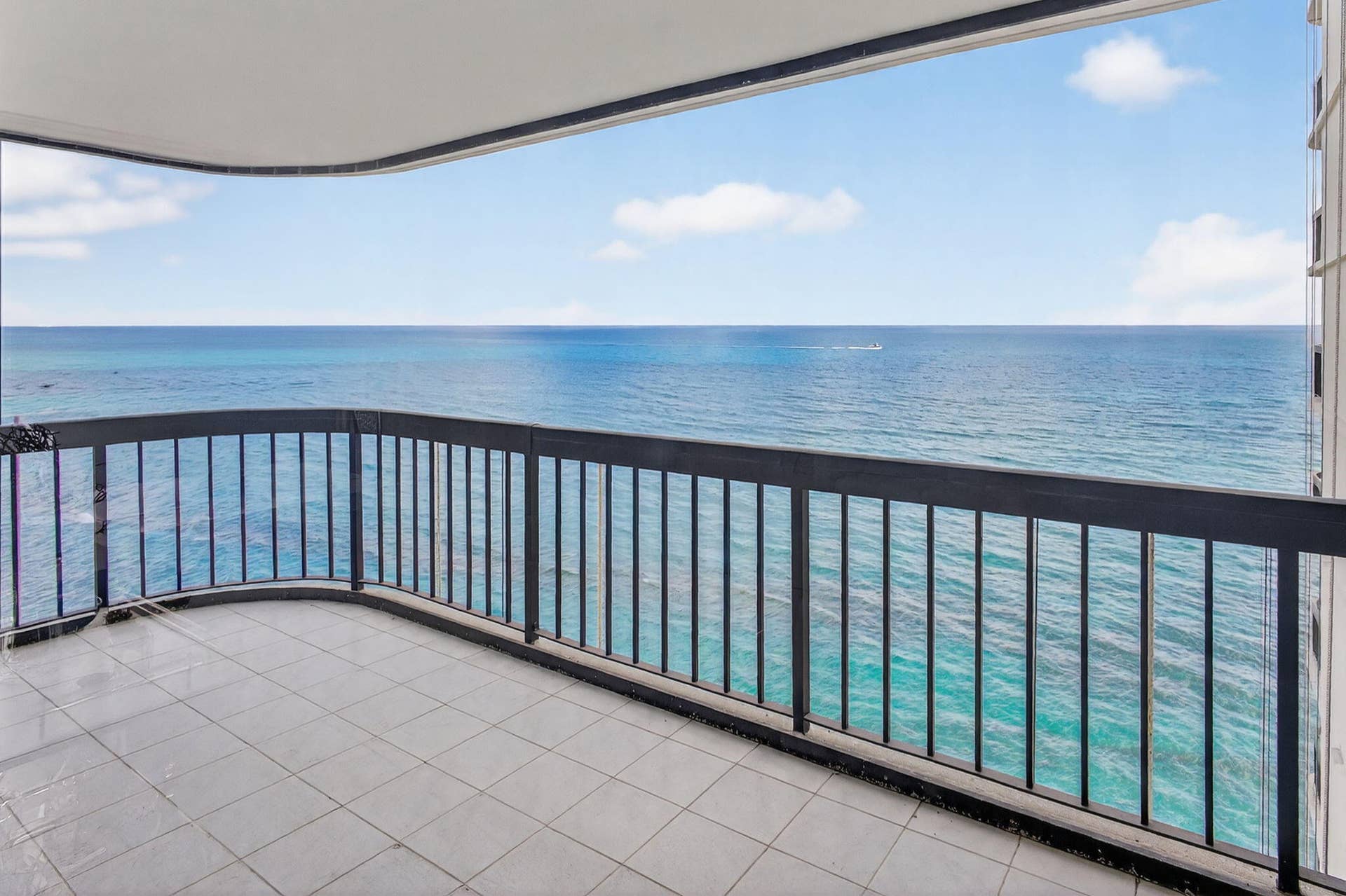5380 N Ocean Drive, #12e, Singer Island, FL 33404 27-web-or-mls-5D1A7060