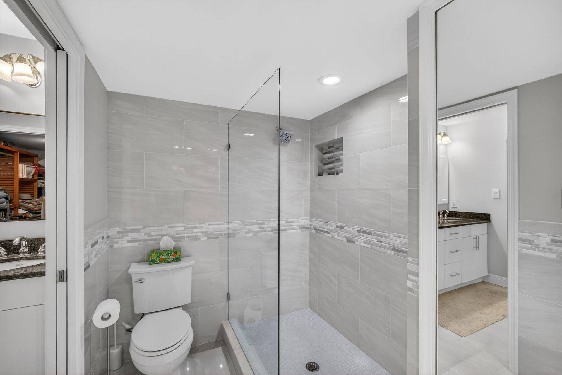 5380 N Ocean Drive, #12e, Singer Island, FL 33404 Primary Bath