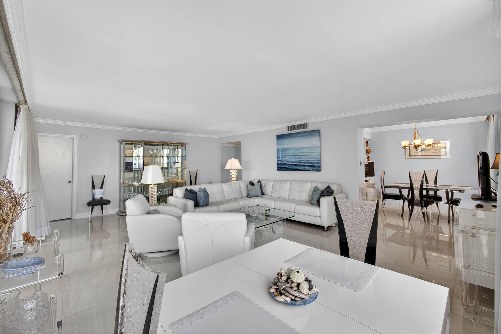 5380 N Ocean Drive, #12e, Singer Island, FL 33404 Living