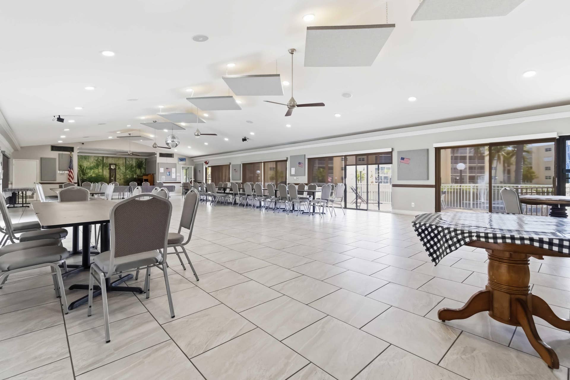 1024 SE 5th Avenue, #107, Dania Beach, FL 33004 clubhouse