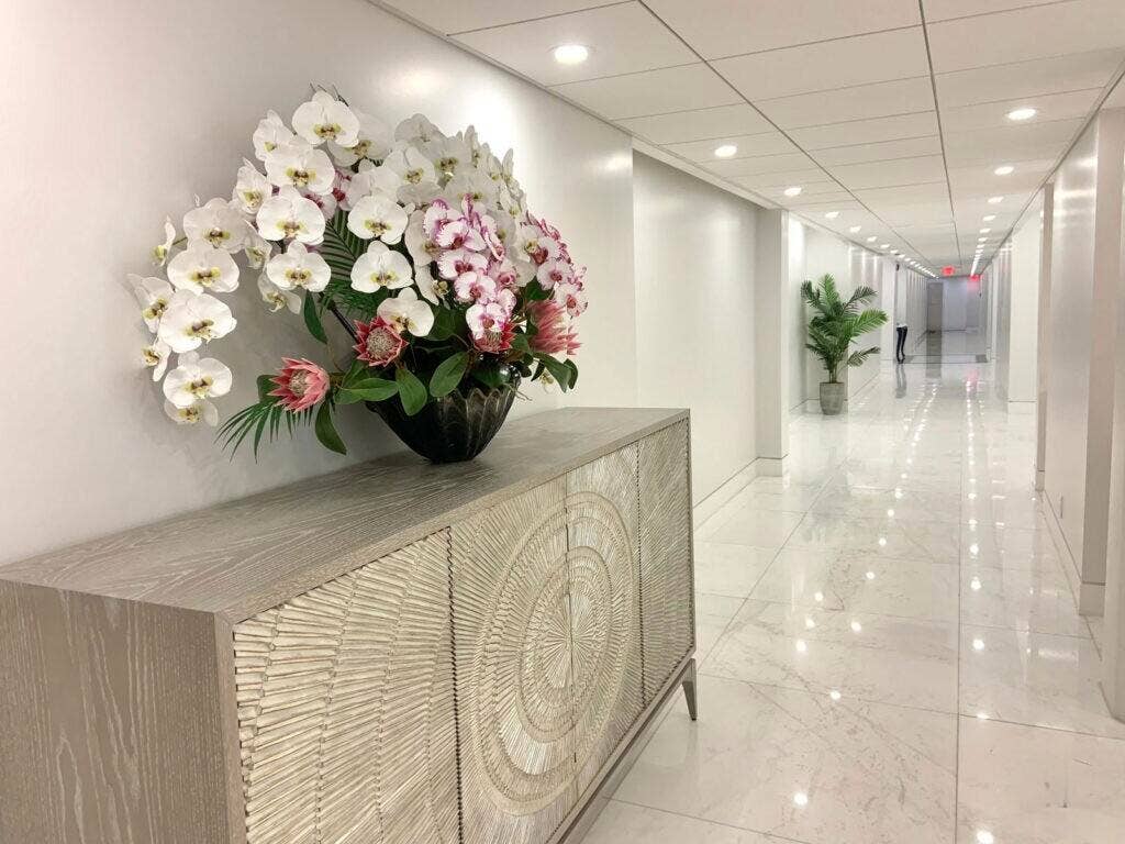 3546 S Ocean Boulevard, #305, South Palm Beach, South Palm Beach, FL 33480 4.-BARCLAY-LOBBY-6